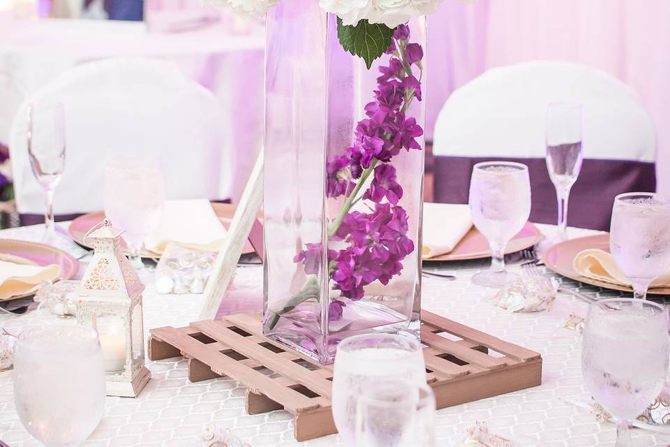 Guests’ Table Decor