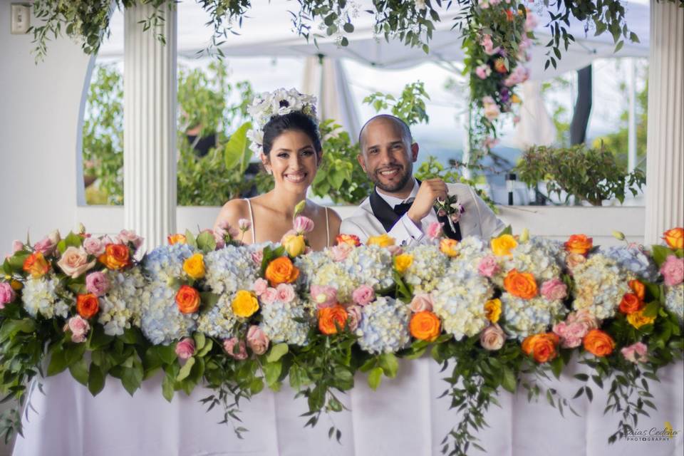 Bride & Groom Table