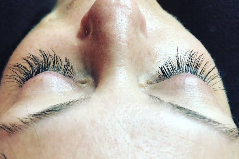 Natural lashes