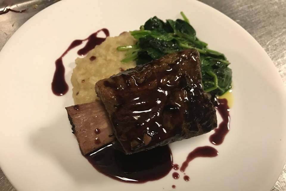 Short rib in red wine reductio