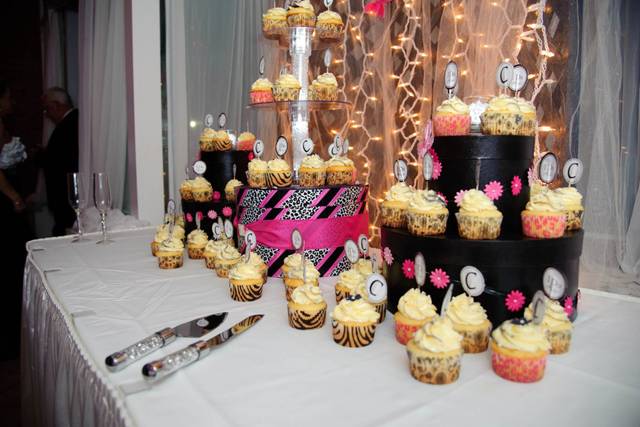 Cupcake table