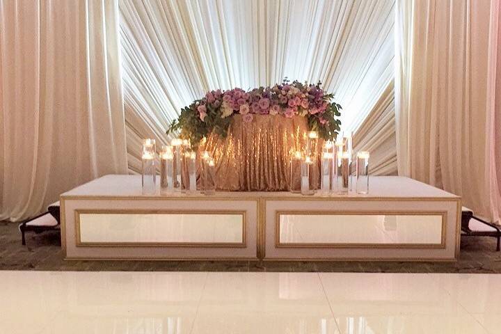 Sweetheart table