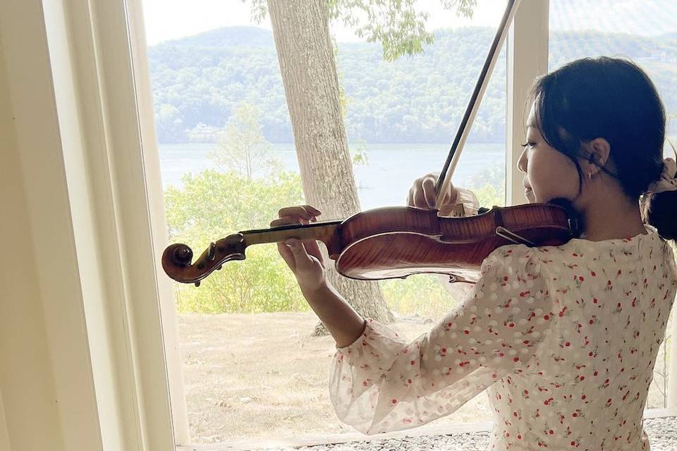 Elizabeth Tsung violin