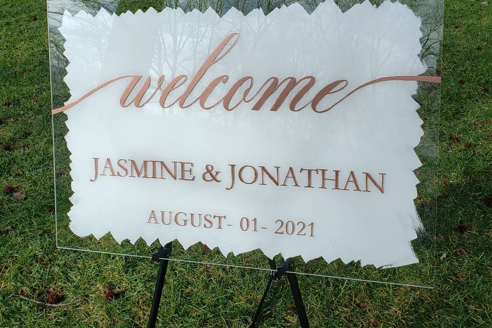 Acrylic wedding welcome sign