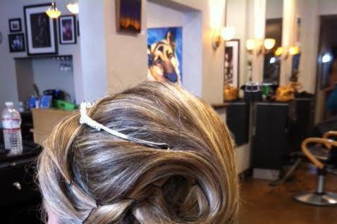 Grace Kelly Salon