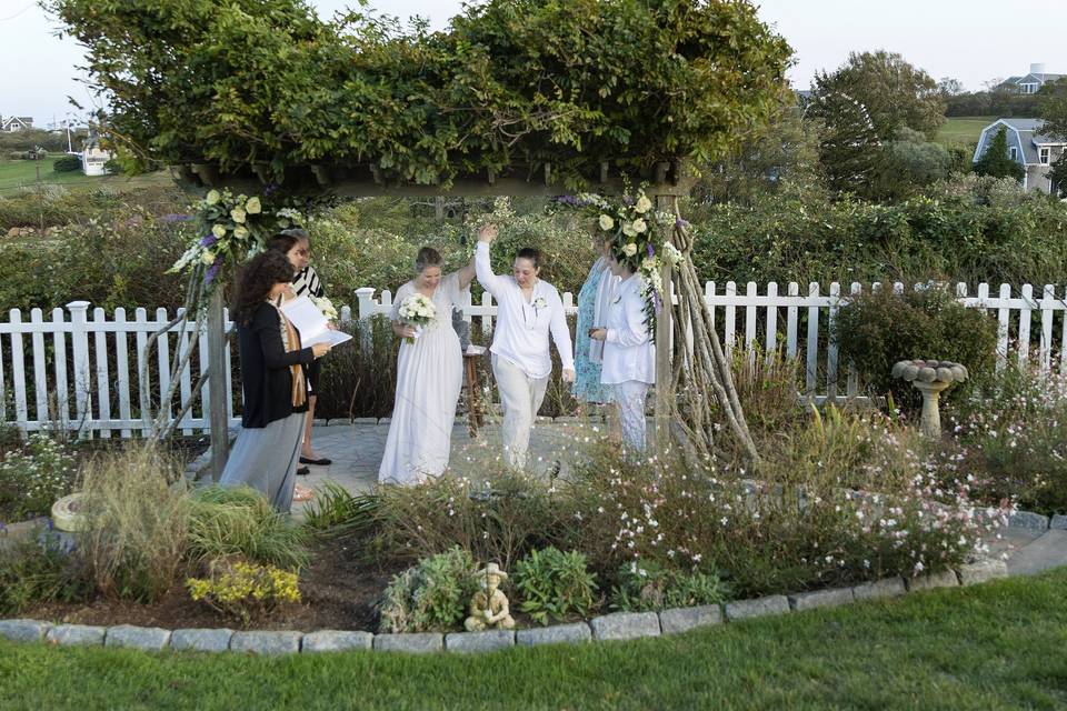 Romantic garden ceremony