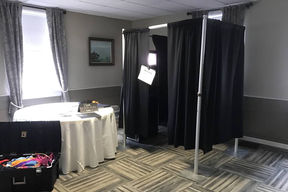 Photo booth station