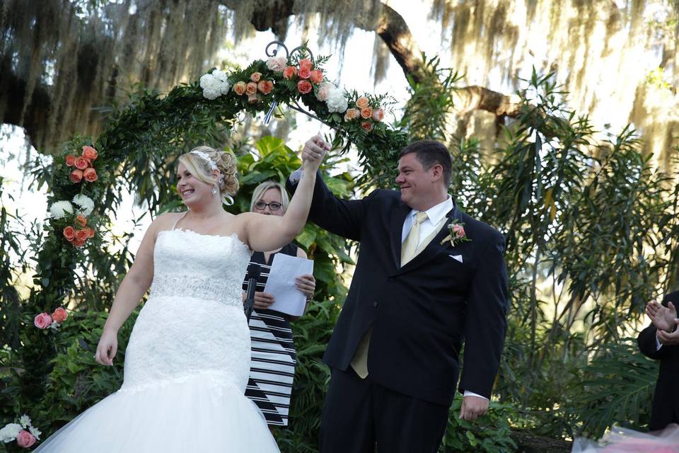 Outdoor autumn wedding in orlando, florida