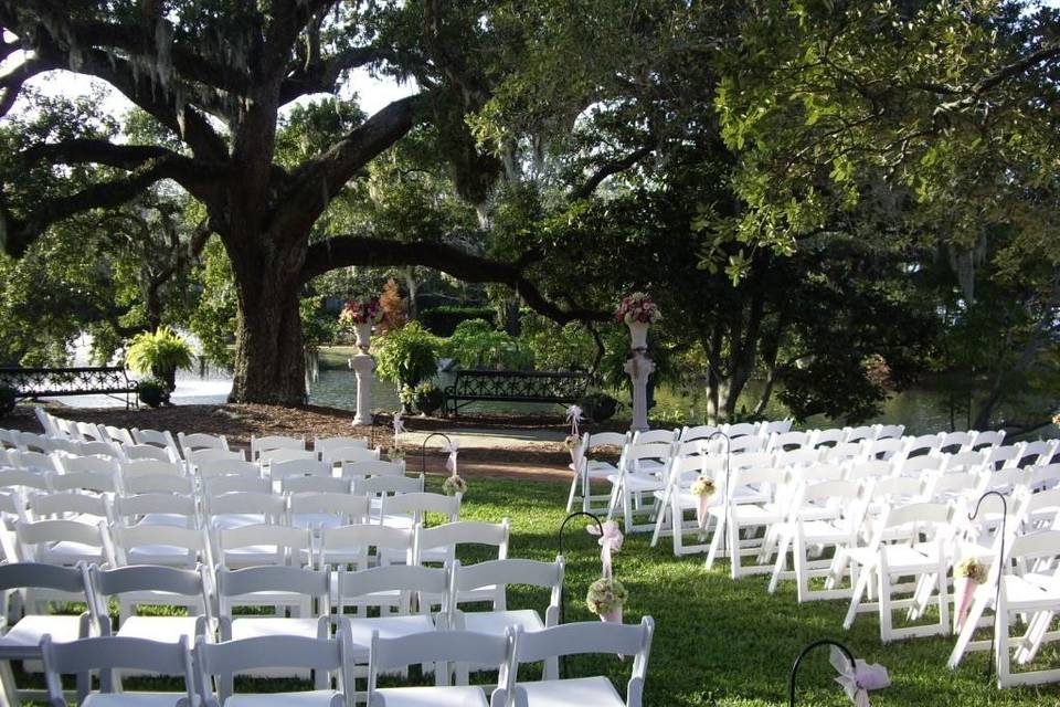 Lagoon Lawn Ceremony