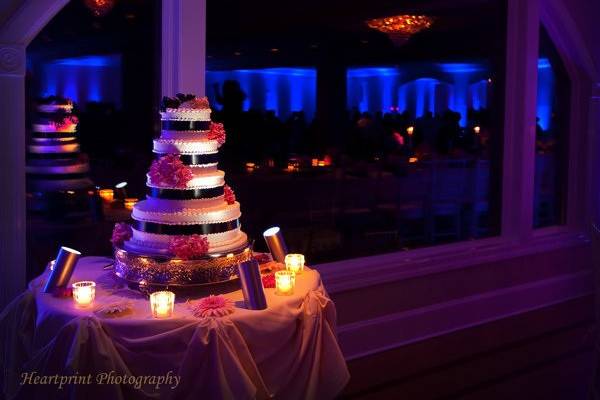 Cake Uplighting