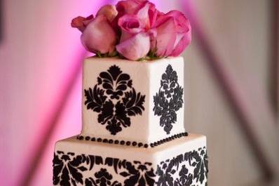 Square wedding cake