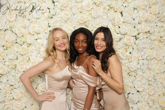 Flower Wall Cream