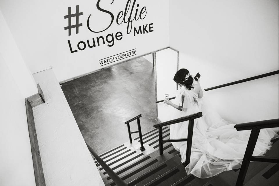 Selfie lounge
