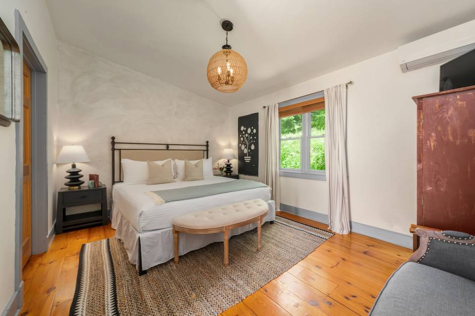 Room 8- Lower Lodge