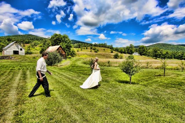 THE FARMHOUSE INN AT ROBINSON FARM