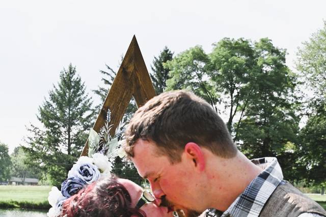 A kiss, and it's official!