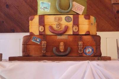 Film Reel & Luggage wedding cake
