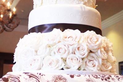 White Floral & Stenciled wedding cake