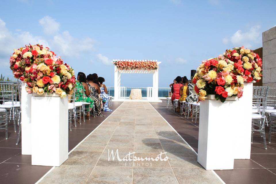 Flower arrangements gazebo