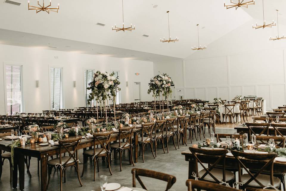 Après Event Decor & Tent Rental