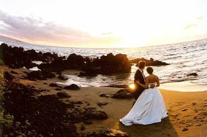 maui wedding photography by hula girl photography