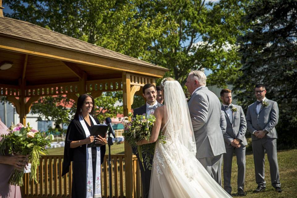 The bride arrives