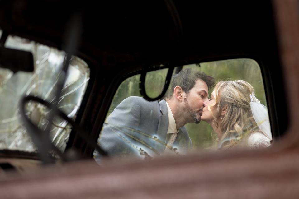 Kiss through truck
