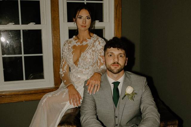 Wedding couple on chair