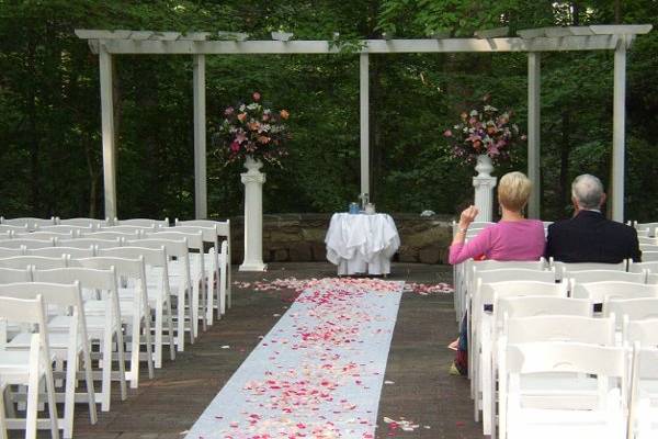 Aisle decor