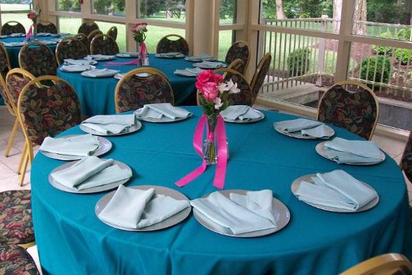 Blue table and pink centerpiece