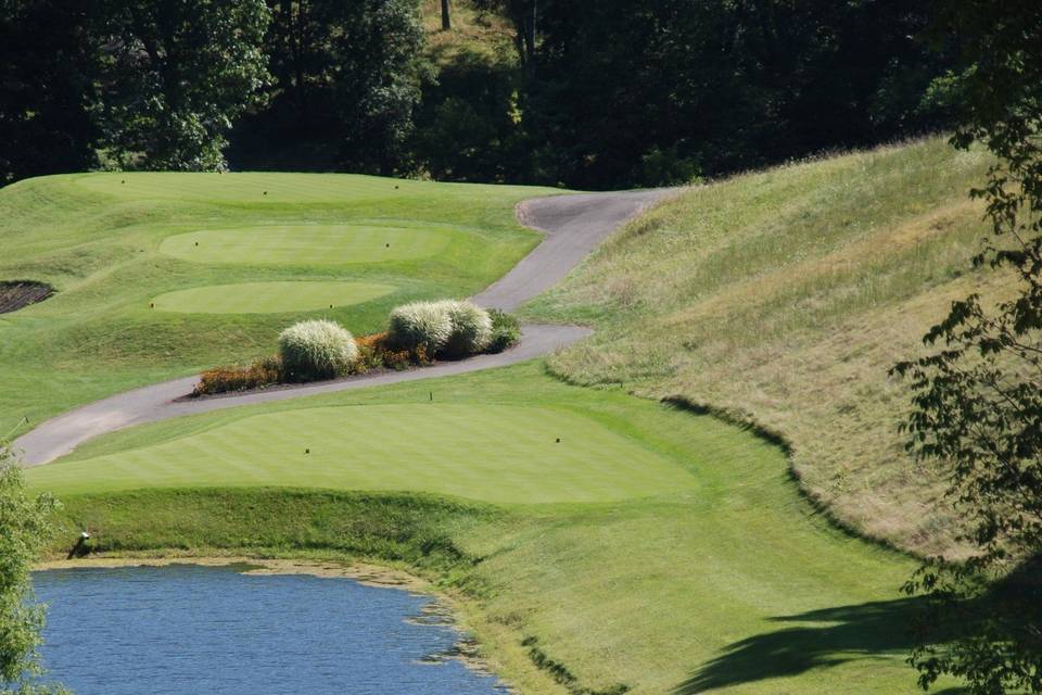 Lakeside View of MHCC's Prisitne 18 Hole Golf Course