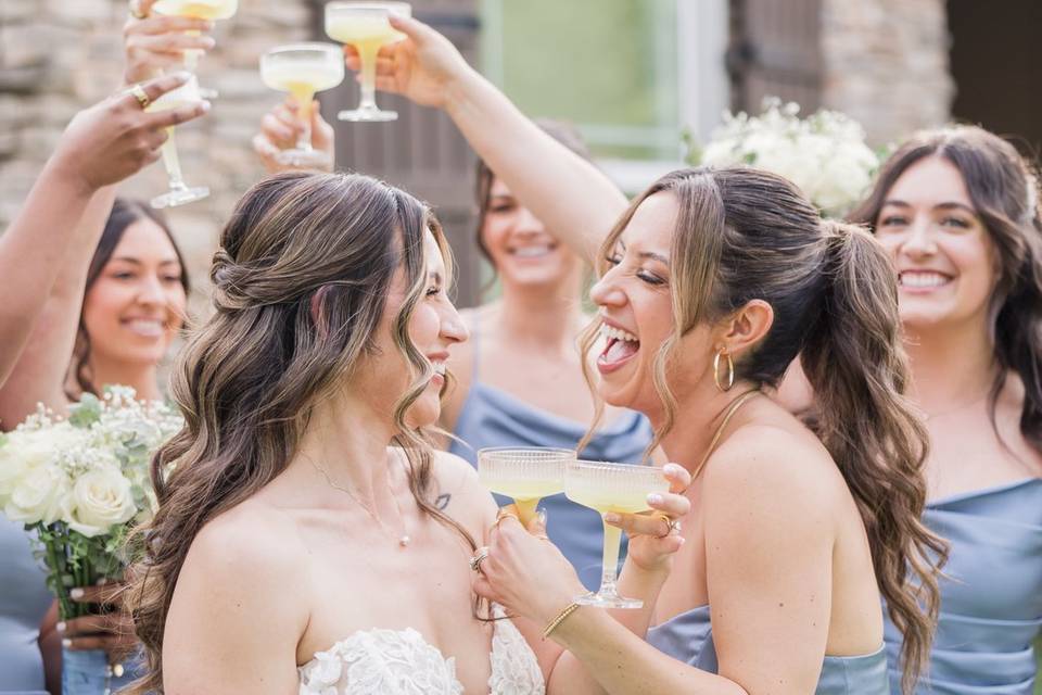 Cocktail hour with bridesmaids