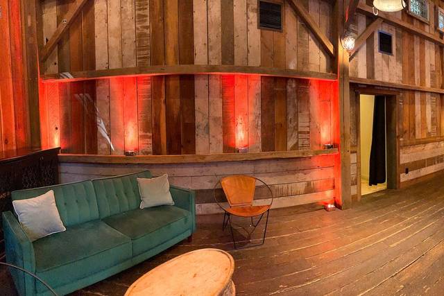 DJ Warwick @ Waterfall Lodge