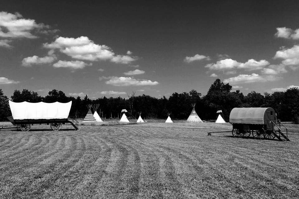 Tipi village & wagons