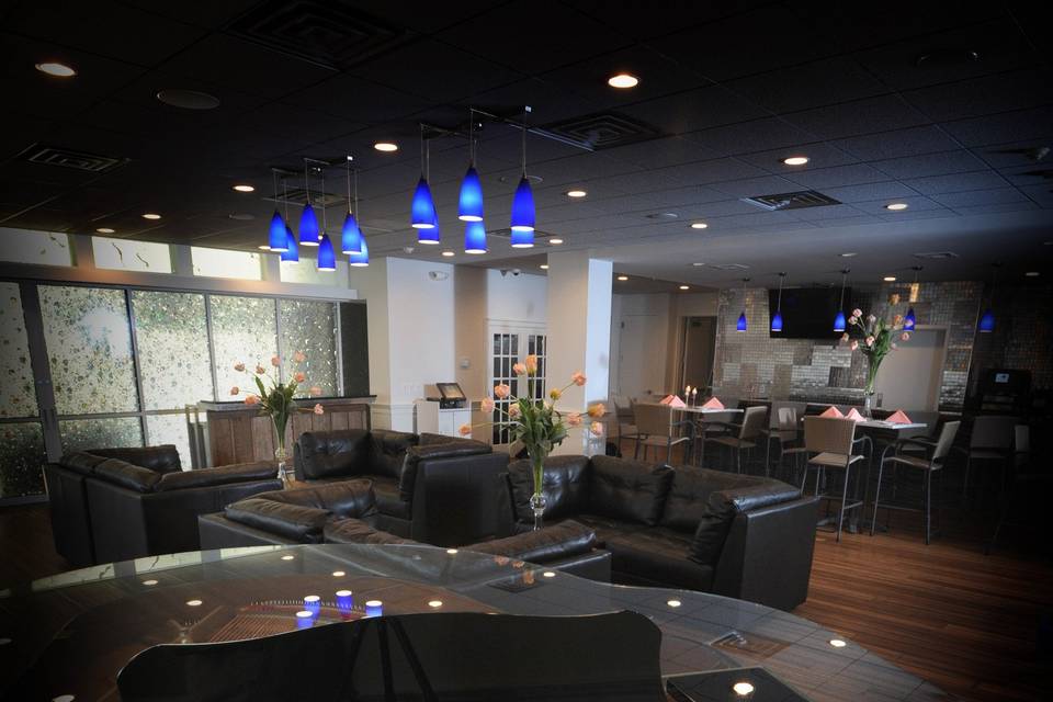 B2 Bistro + Bar Bayville