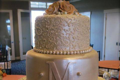 Wedding cake with initial