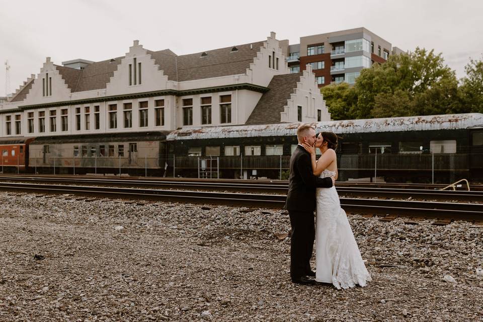 Downtown knoxville Bride