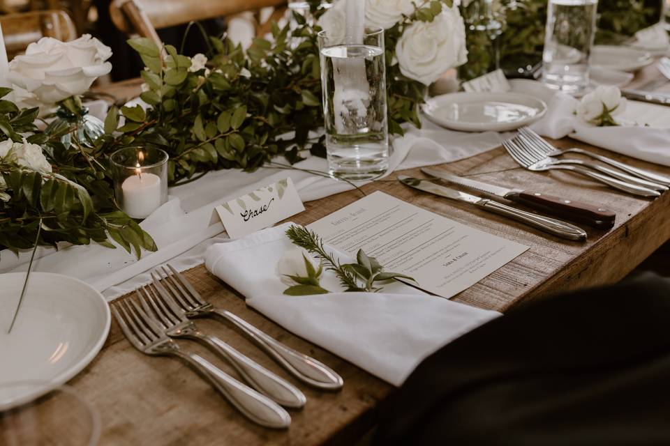 Table setting for dinner