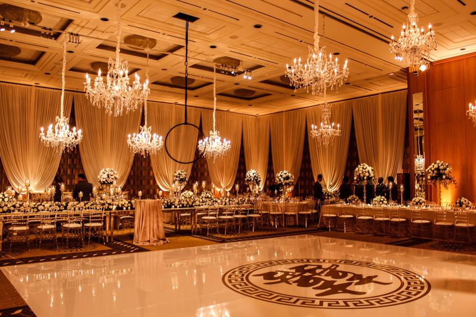 Elegant Event Lighting