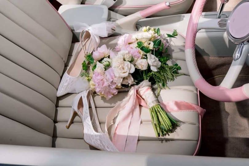A romantic coastal editorial