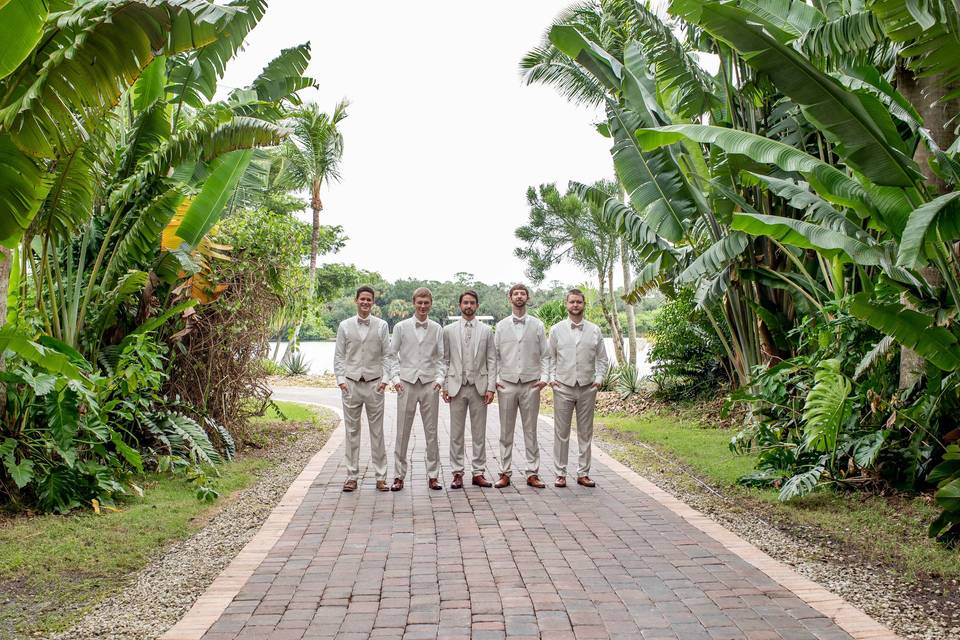 Groom and Mates