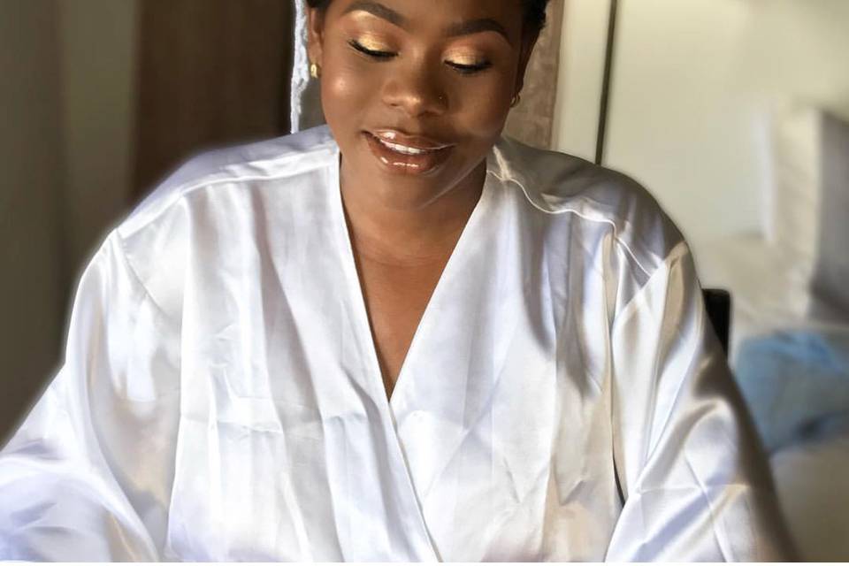 Kellyj Makeup / IG kellyj_themua