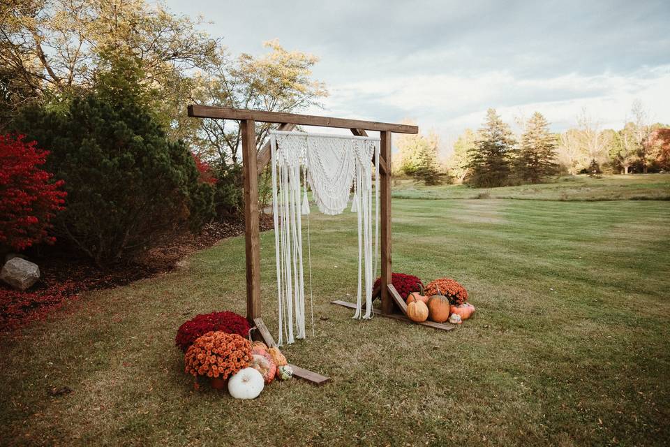 Beautiful fall ceremony spot