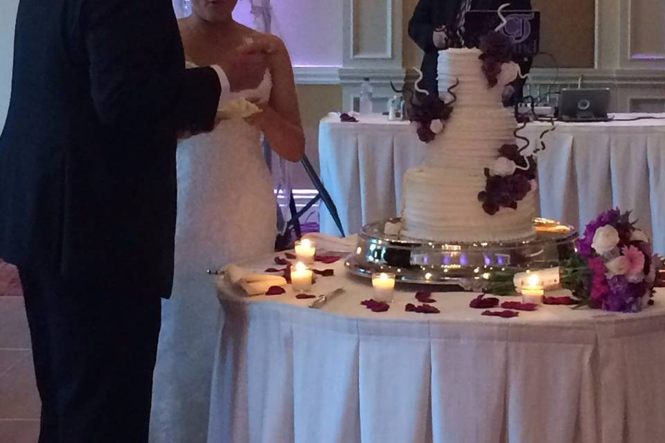 Cutting the cake