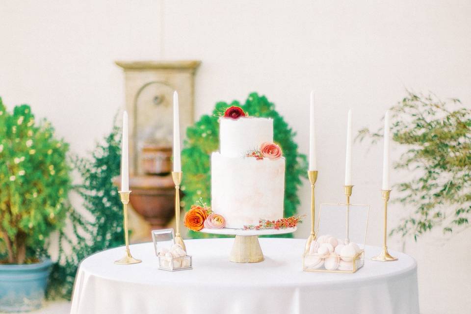 White wedding cake