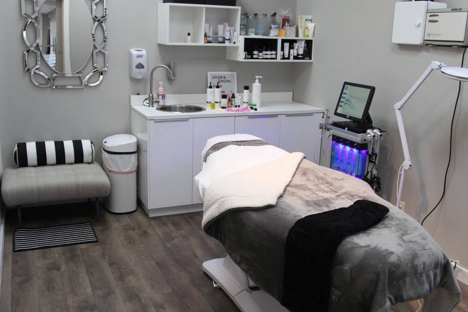 Hydra facial Room