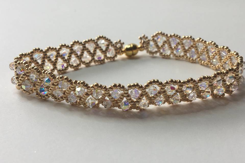Crystal & gold narrow bracelet