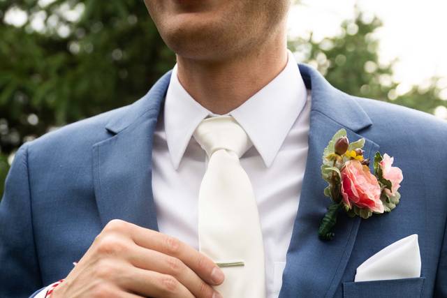 Groom details