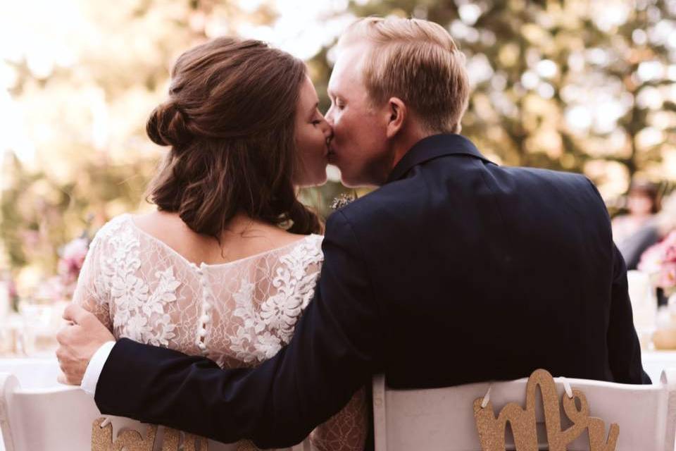 Forget-Me-Knot Weddings