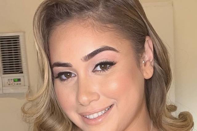 MAKEUP BY DANIELLE K